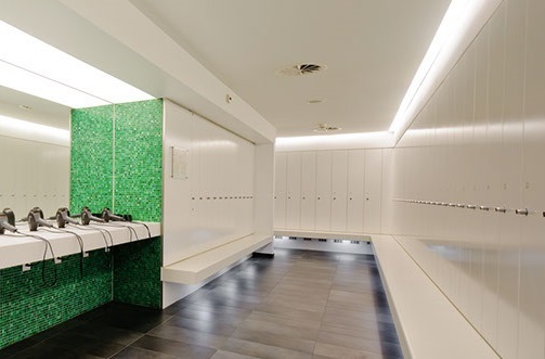 Garderoben im Novartis Fitnesscenter